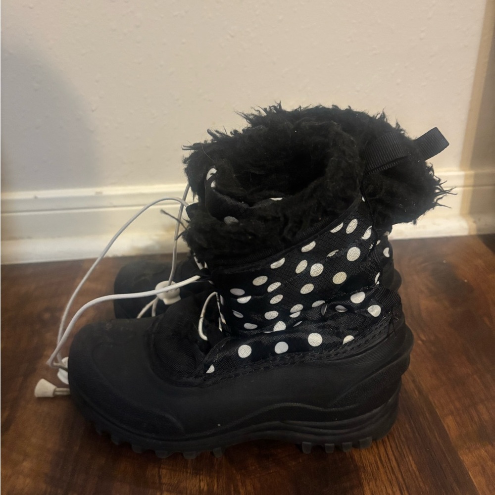 Size 2 snow boots
